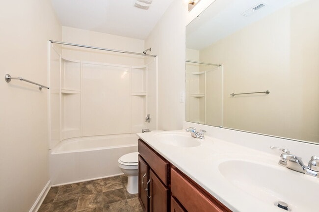 Building Photo - 2011 Blue Stream Ln