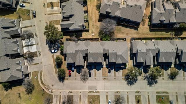 Building Photo - 908 Englewood Ln