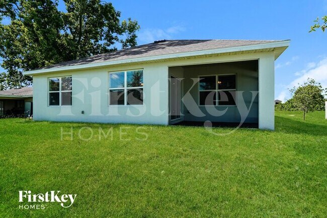 Building Photo - 349 NE 30th Terrace