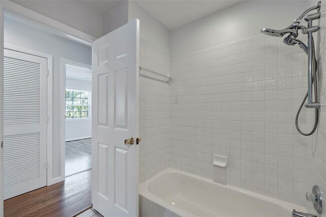 Building Photo - 2826 54th St S