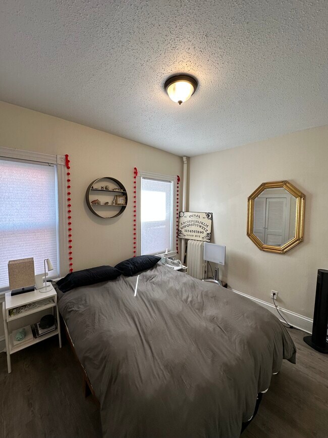 Building Photo - 117 Hanover St