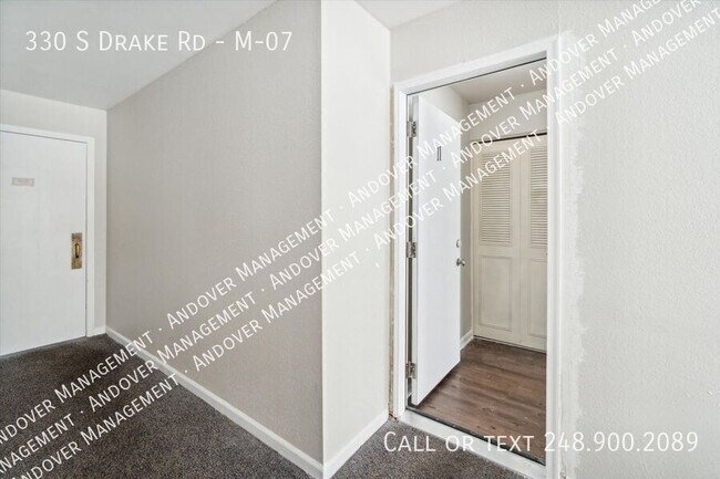Building Photo - 330 S Drake Rd