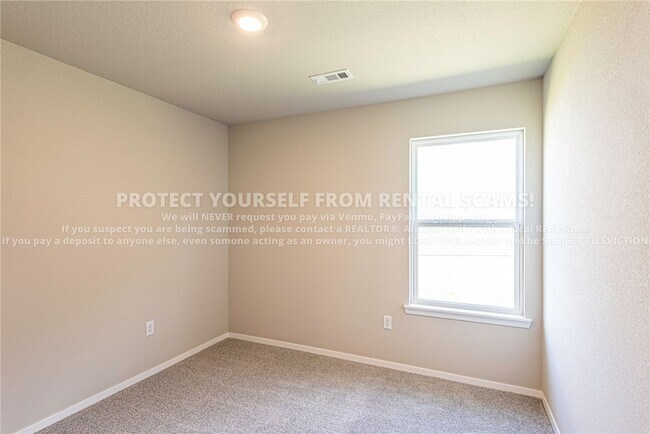 Building Photo - 1151 E Sparrow Cir