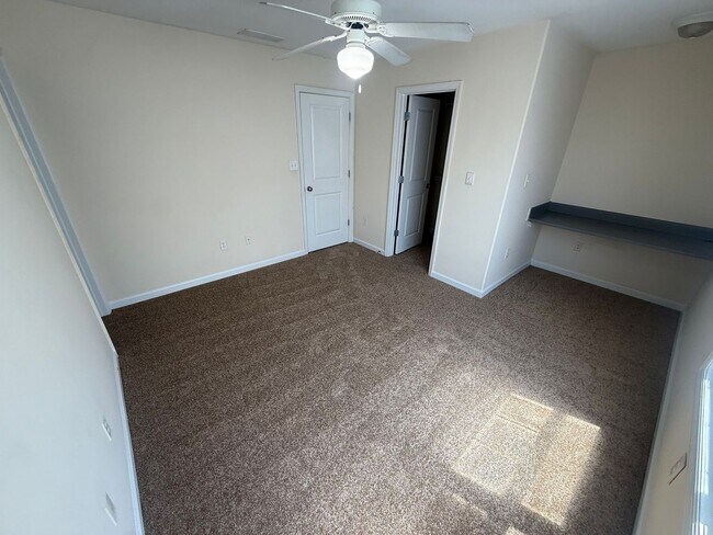 Building Photo - 130 Magnolia Bluff Dr