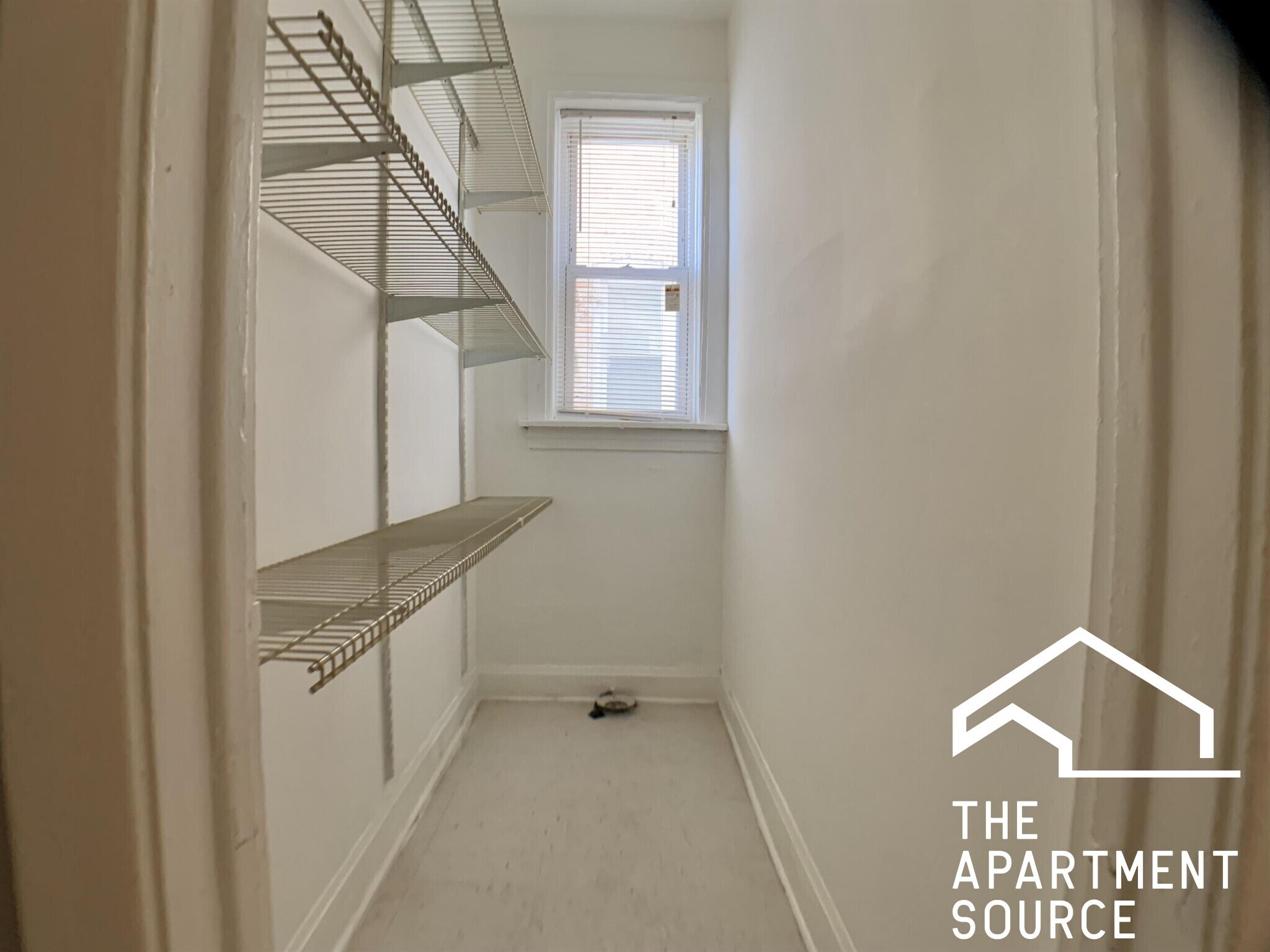 Building Photo - 4056 W Hirsch St