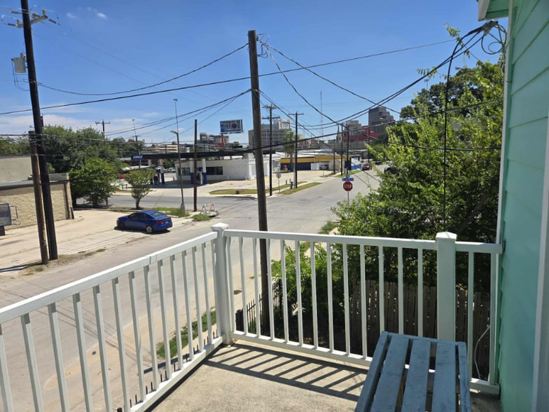 Building Photo - 409 Jackson St