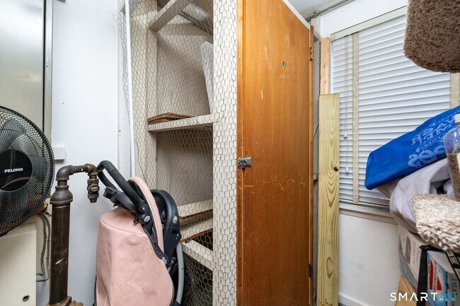 Building Photo - 117 Shadow Ln