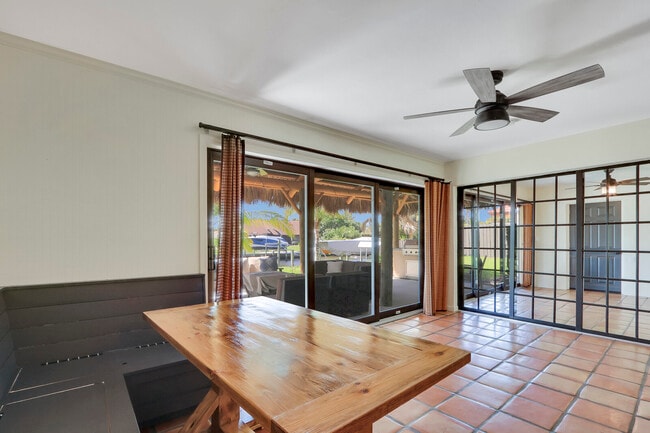 Building Photo - 8336 SE Palm St