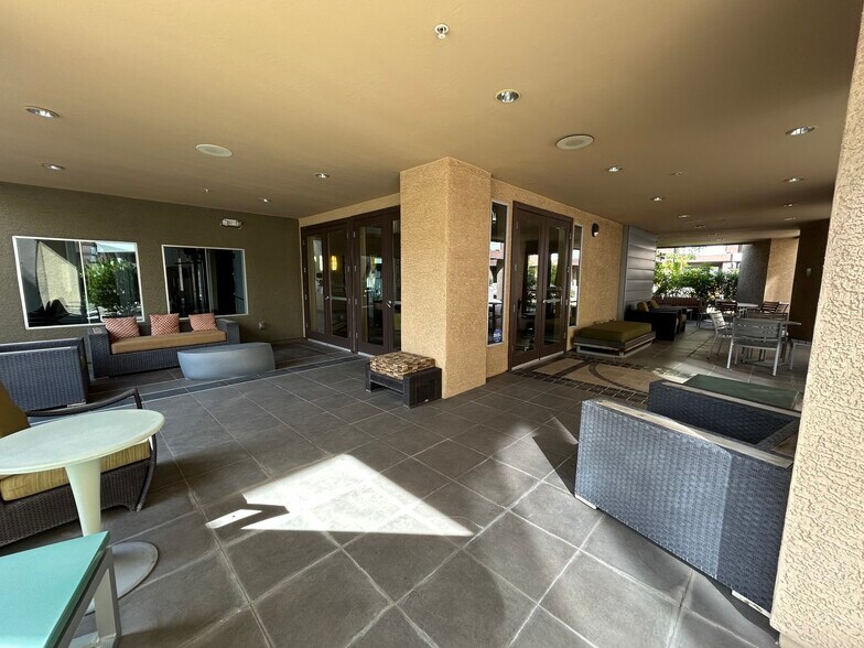 Building Photo - 6605 N 93rd Ave