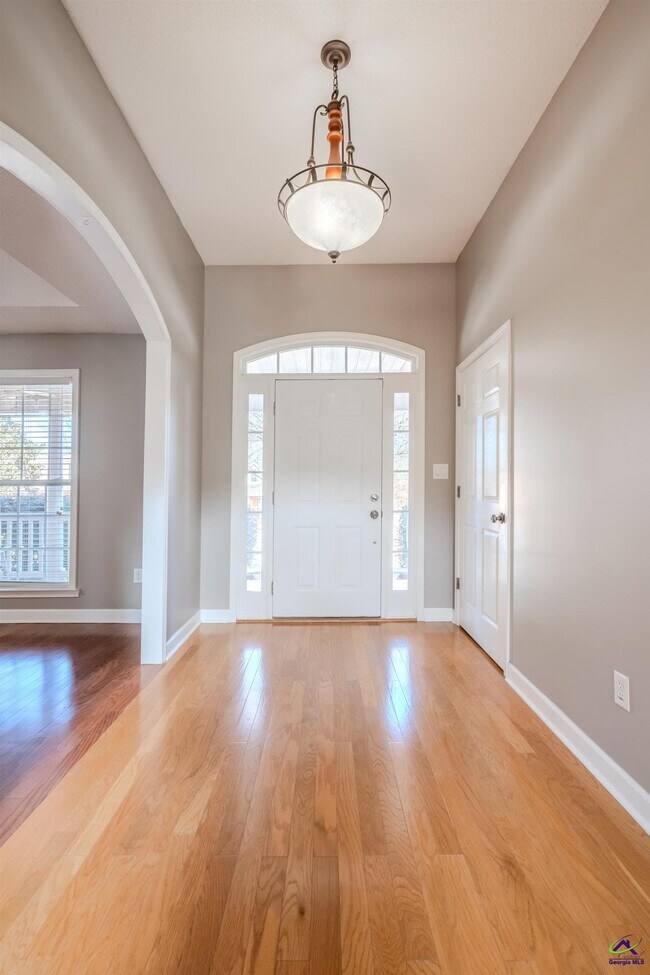 Building Photo - 611 Bay Laurel Cir