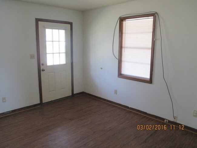 Building Photo - 213 Cazort St