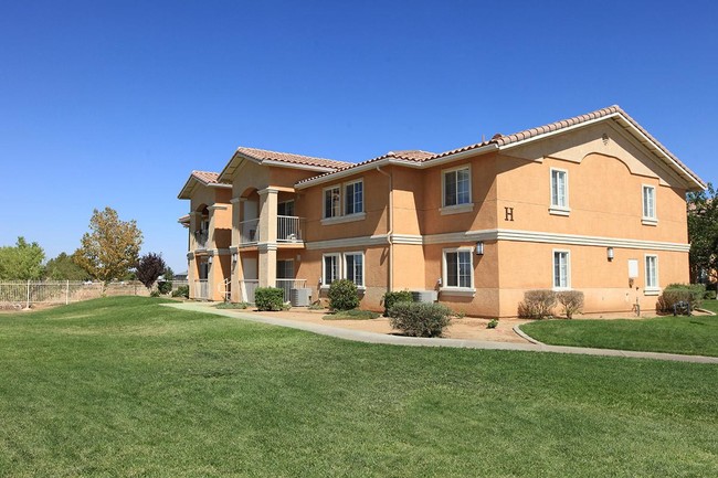 Building Photo - Desert Gardens