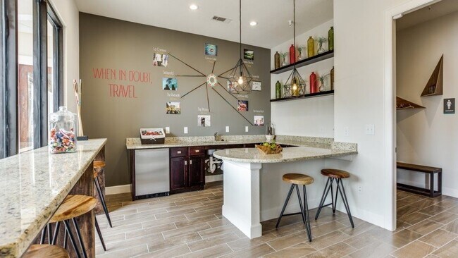 Building Photo - 14722 Nacogdoches Rd