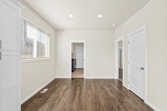 Building Photo - Modern Yelm Home Near JBLM | 3 Bed, 2.25 B...