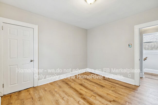 Building Photo - 11 Cedar St