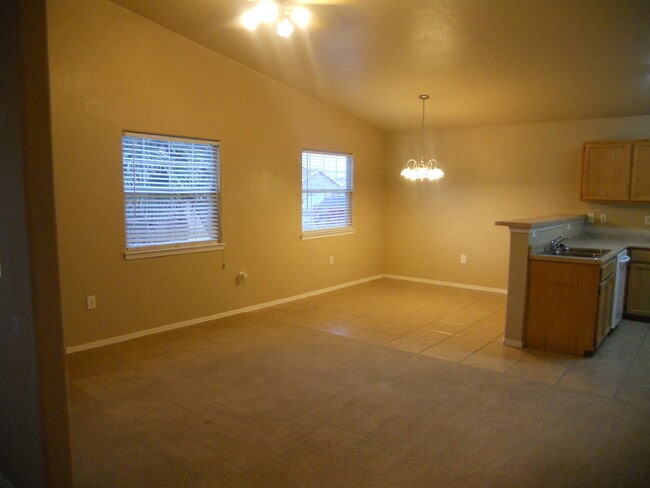 Building Photo - 3 Bedroom 2 Bath With A Mountain View Home!