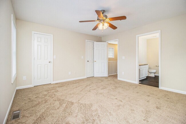 Building Photo - 3499 Lehigh Way