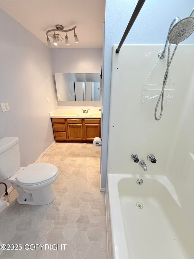 Building Photo - 12399 Blackberry Ln