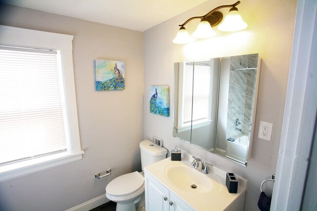 Building Photo - Gorgeous & Completely Rehabbed 3 Bed - 1.5 Bath Colonial for Rent!