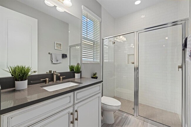 Building Photo - 2028 Woodleaf Hammock Ct