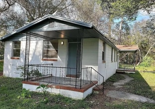 Building Photo - 3359 Columbus Ave