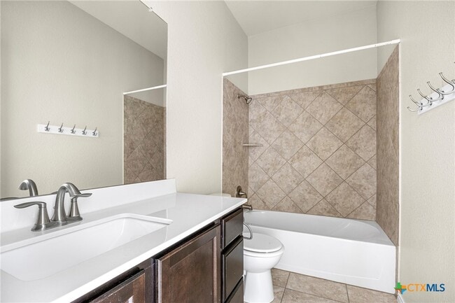 Building Photo - 1414 Fawn Lily Dr
