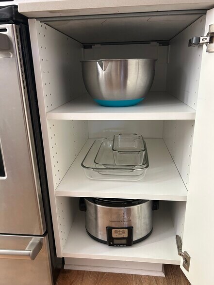 Building Photo - 57 Lakeshore Ct