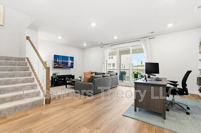 Building Photo - 20851 Owenmore Ter