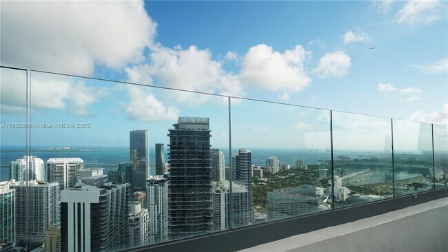 Building Photo - 801 S Miami Ave