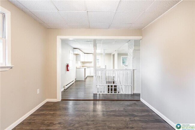 Building Photo - 1240 Pembroke Rd