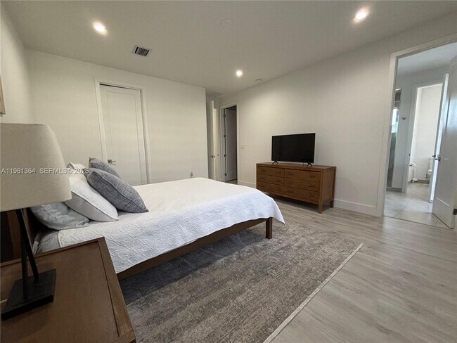 Building Photo - 4493 NW 81st Ave