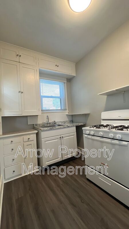 Building Photo - 2800 P St