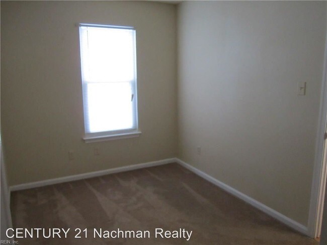 Building Photo - 2 br, 1 bath House - 3752 A Towne Point Road