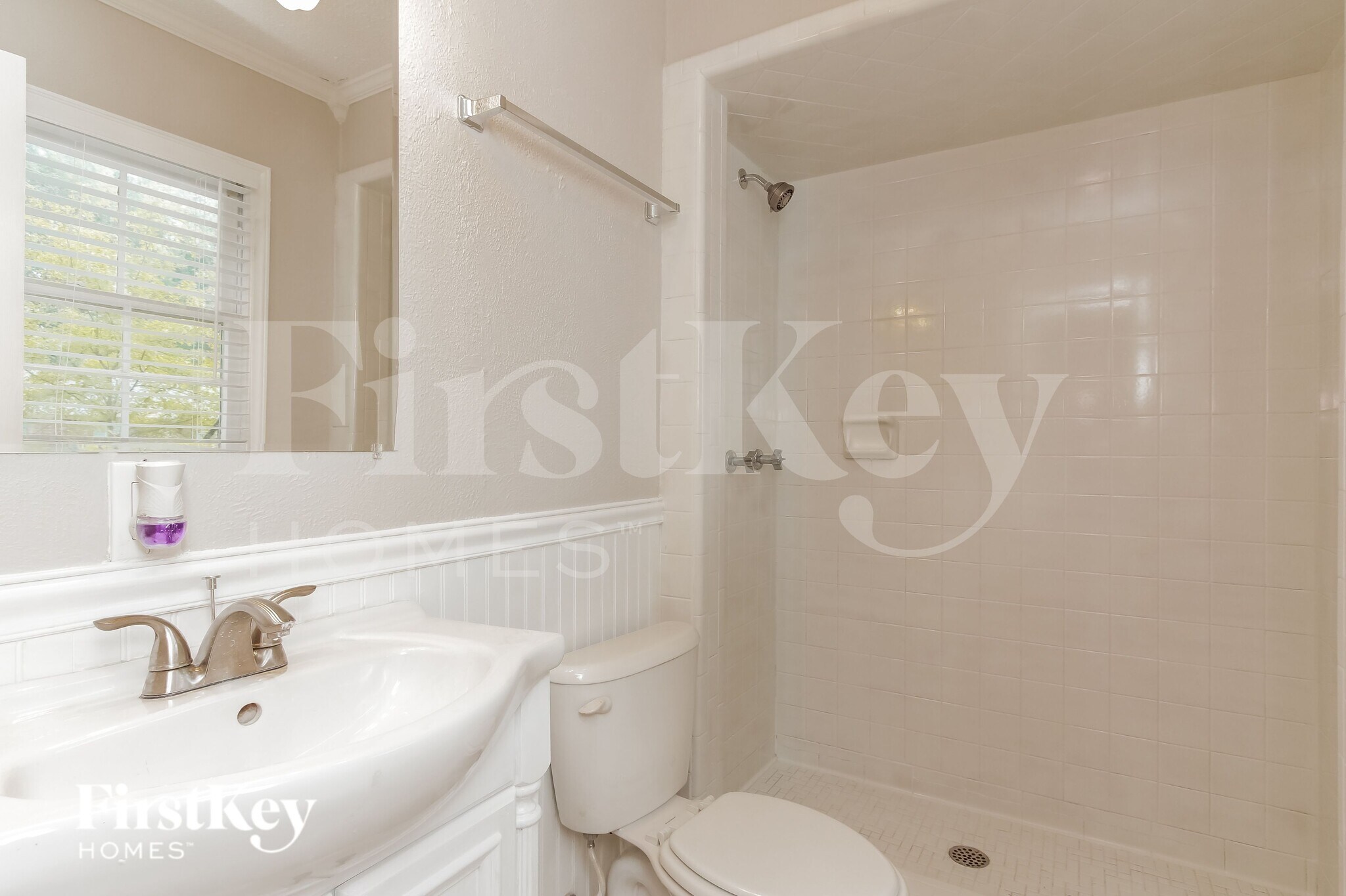 Building Photo - 6814 Elm Forest Dr