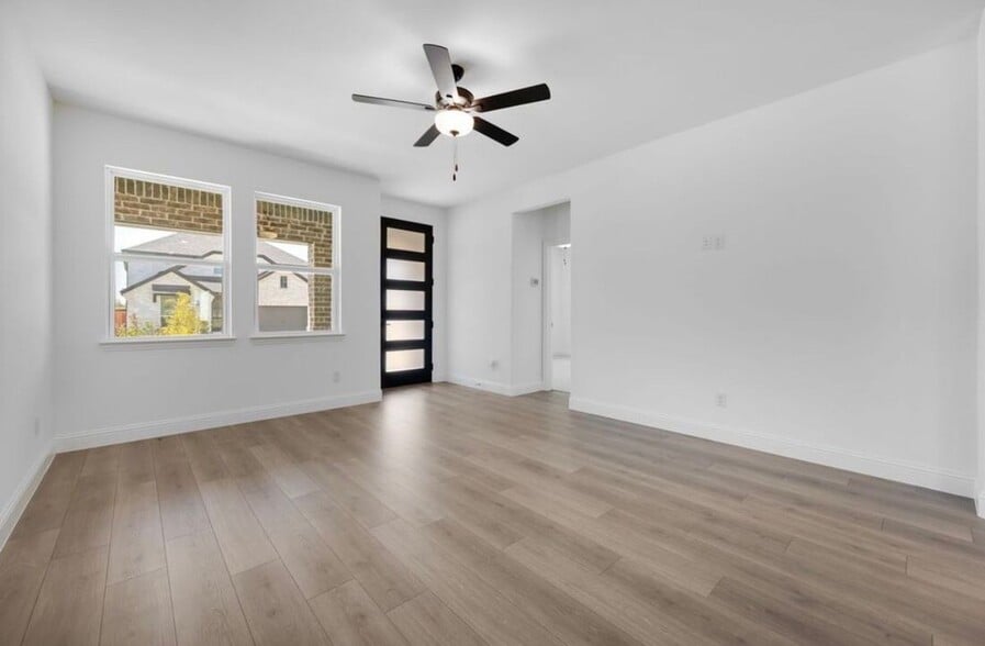 Building Photo - 1108 Broomsedge Mews