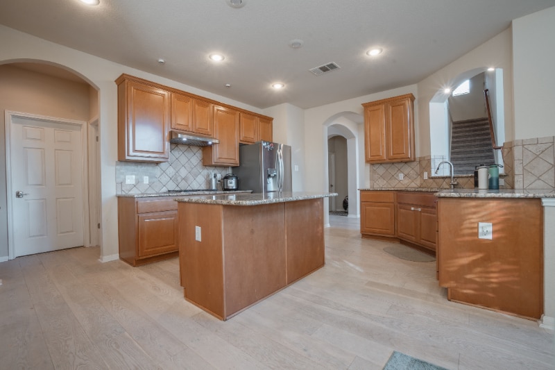 Building Photo - 917 Cavalry Ride Trail