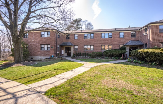 Building Photo - 154 Martling Ave