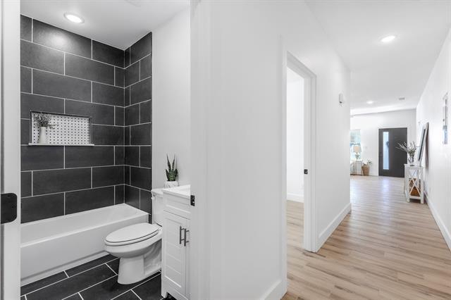 Building Photo - 2111 Wright St