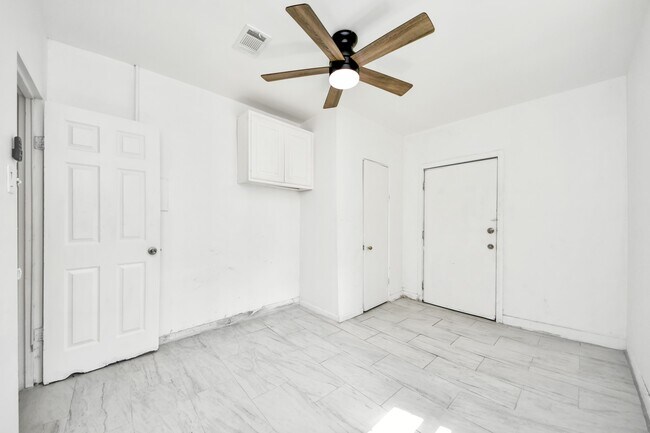 Building Photo - 113 Obion Rd