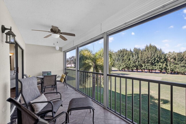 Building Photo - 202 Pinecrest Cir