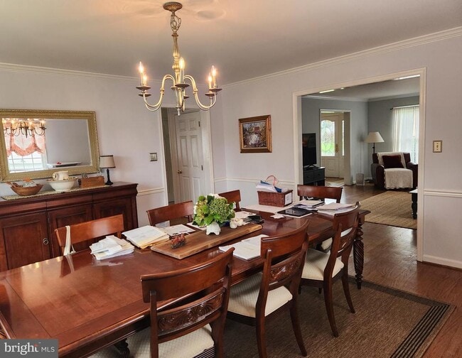 Building Photo - 5 Harlech Dr