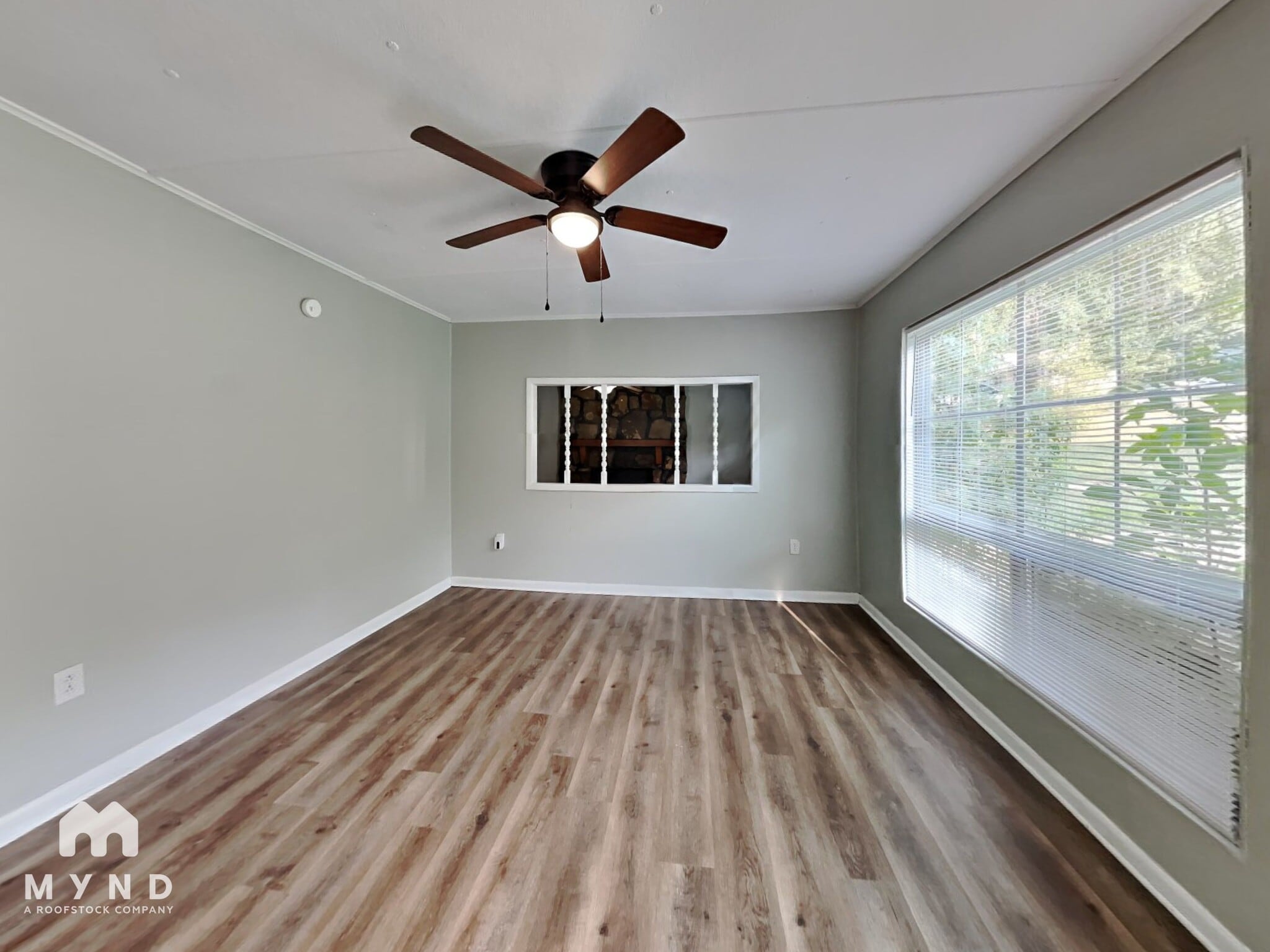 Building Photo - 2225 Lisa Ann Dr