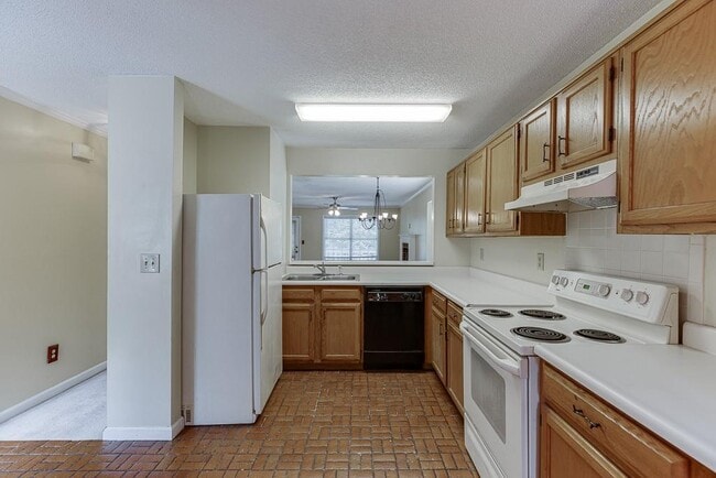 Building Photo - 5168 Laurel Bridge Ct SE