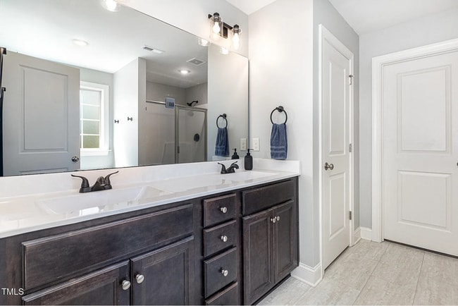 Building Photo - Build Equity While Leasing - Lease and Own from Day One!