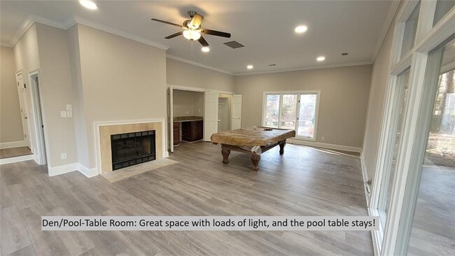 Building Photo - 9610 Farmbrook Ln