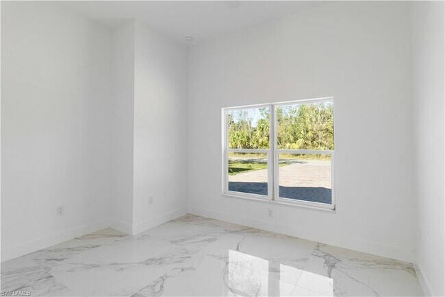 Building Photo - 23117 Hammond Ave