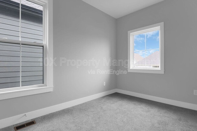 Building Photo - 105 Encore Park Bend