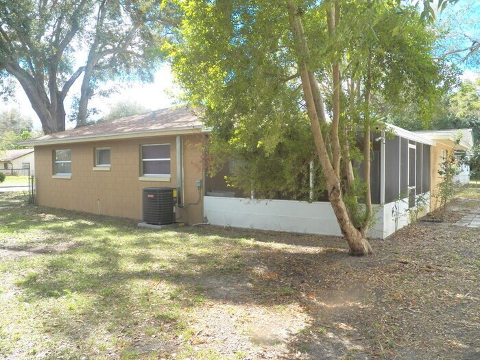 Building Photo - 226 Bolender Ct