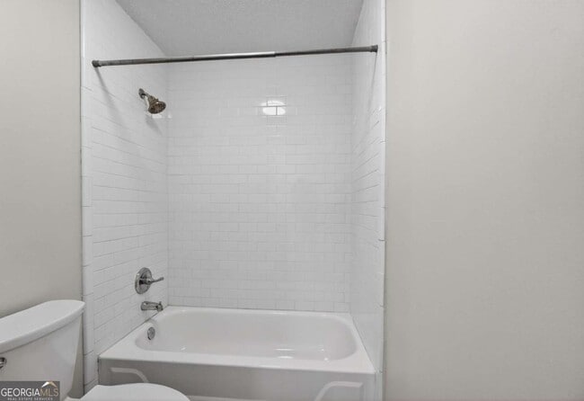 Building Photo - 423 Granville Ct