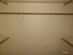 Building Photo - 3807 Hitchrock Dr